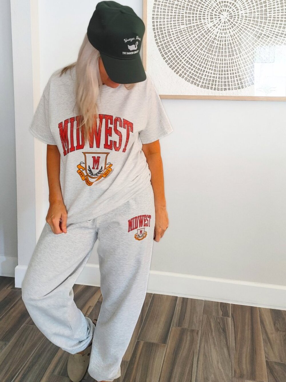 NWT Retro Midwest Distressed College T-shirt - Picture 8 of 14
